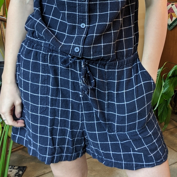 Checkered Romper - Picture 5 of 5